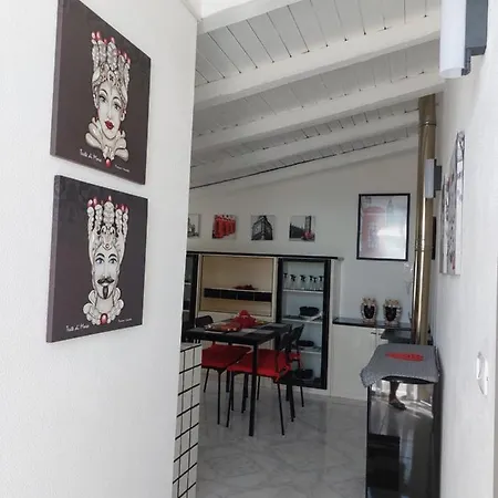 Mama * Αουγκούστα